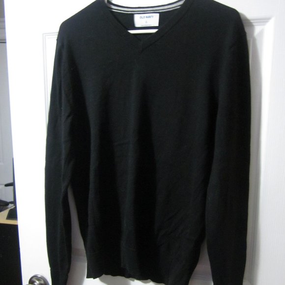 Black Sweater - Picture 1 of 5